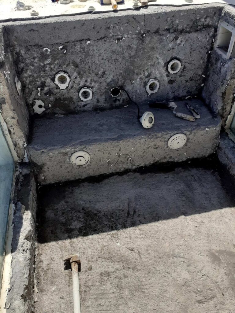Τεχνική υποδομή για κατασκευή jacuzzi σε εξωτερικό χώρο κατοικίας.